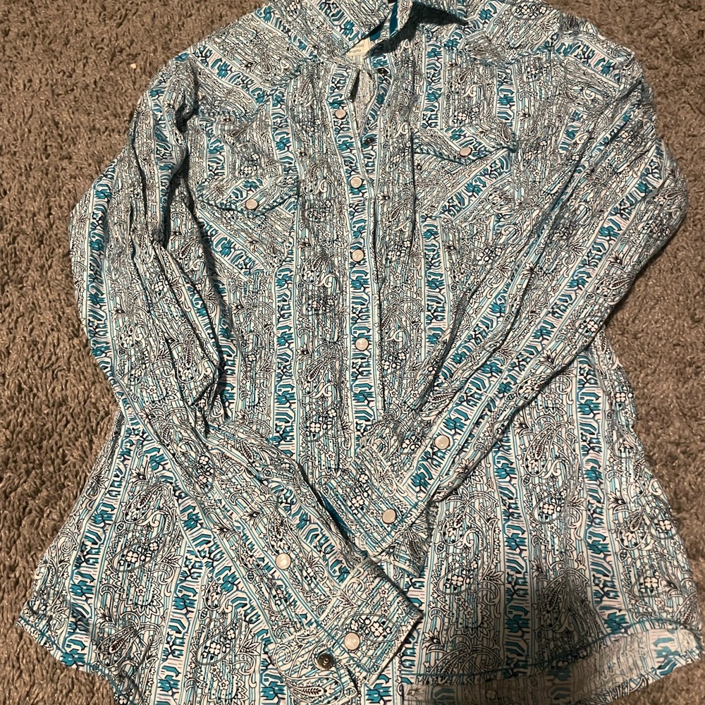 Blue and White Patterned Button-Up Shirt